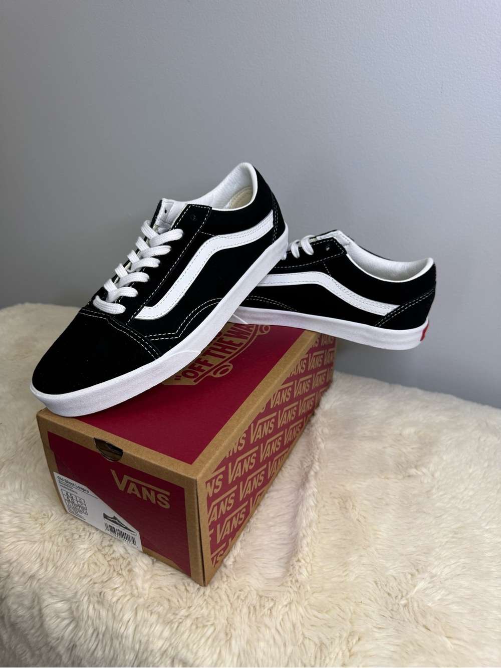 Vans Old Skool Skate Shoes - Women’s Sz 6 | Men’s Sz 4.5